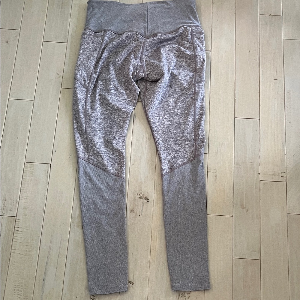 Athleta Heathered exhale heel tight Light lavender grey L 31” - Picture 7 of 11